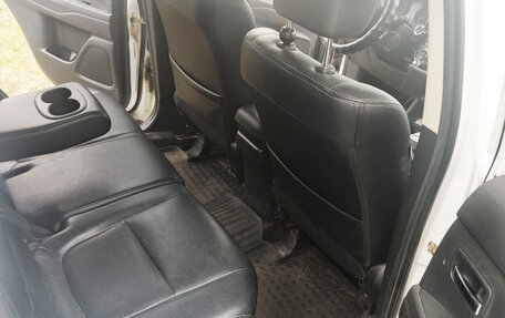 Mitsubishi Outlander III рестайлинг 3, 2014 год, 1 330 000 рублей, 10 фотография