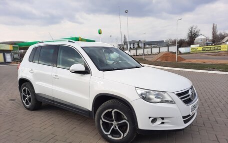 Volkswagen Tiguan I, 2010 год, 1 030 000 рублей, 2 фотография