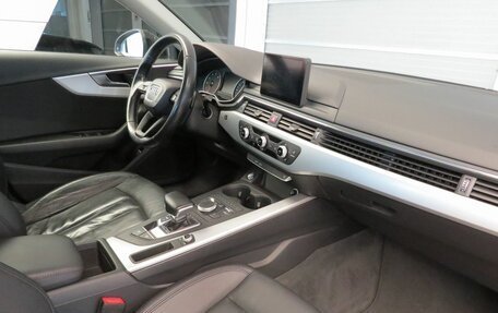 Audi A4, 2017 год, 1 580 000 рублей, 5 фотография