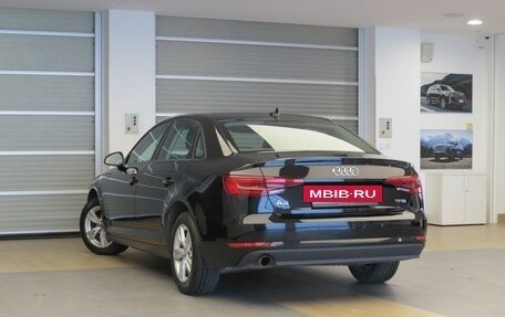 Audi A4, 2017 год, 1 580 000 рублей, 4 фотография