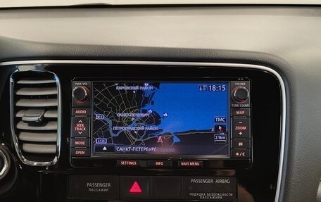 Mitsubishi Outlander III рестайлинг 3, 2014 год, 1 315 000 рублей, 9 фотография