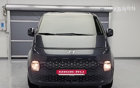 Hyundai Staria, 2022 год, 3 090 000 рублей, 3 фотография