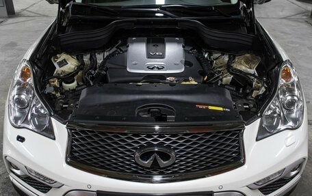Infiniti QX50 I рестайлинг, 2017 год, 1 698 000 рублей, 9 фотография