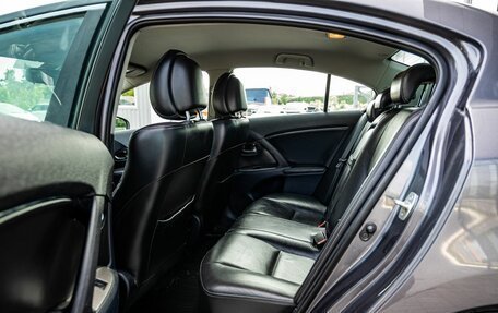 Toyota Avensis III рестайлинг, 2011 год, 1 100 000 рублей, 13 фотография