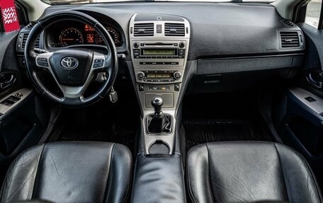Toyota Avensis III рестайлинг, 2011 год, 1 100 000 рублей, 14 фотография