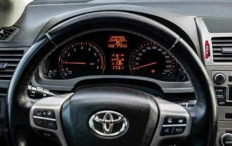 Toyota Avensis III рестайлинг, 2011 год, 1 100 000 рублей, 18 фотография
