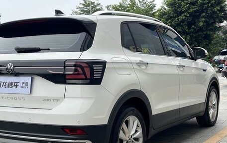 Volkswagen T-Cross I, 2021 год, 1 450 000 рублей, 2 фотография