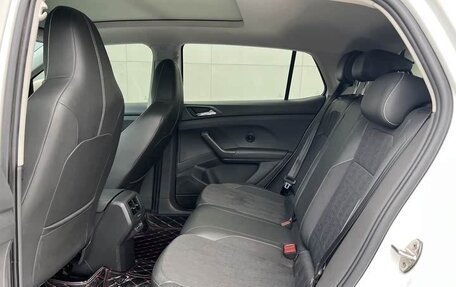 Volkswagen T-Cross I, 2021 год, 1 450 000 рублей, 7 фотография