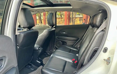Honda Vezel, 2020 год, 1 350 000 рублей, 10 фотография