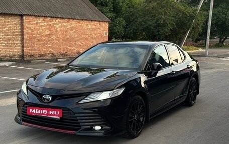 Toyota Camry, 2021 год, 3 600 000 рублей, 3 фотография