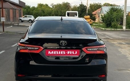 Toyota Camry, 2021 год, 3 600 000 рублей, 10 фотография