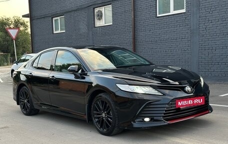 Toyota Camry, 2021 год, 3 600 000 рублей, 5 фотография