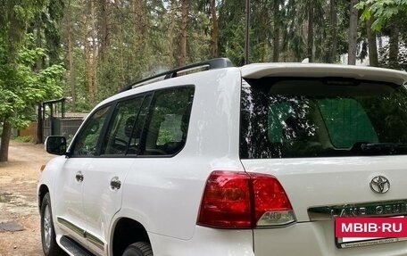Toyota Land Cruiser 200, 2014 год, 8 280 000 рублей, 2 фотография