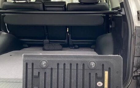Toyota Land Cruiser 200, 2014 год, 8 280 000 рублей, 13 фотография