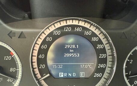 Mercedes-Benz C-Класс, 2011 год, 1 200 000 рублей, 6 фотография