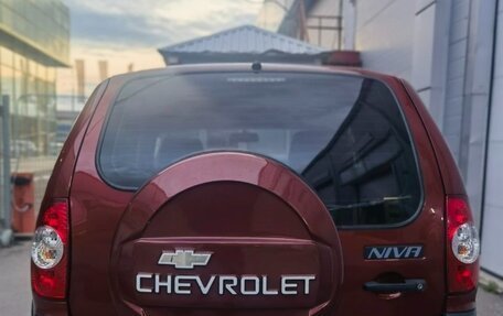 Chevrolet Niva I рестайлинг, 2018 год, 720 000 рублей, 5 фотография