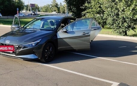 Hyundai Elantra, 2021 год, 2 399 000 рублей, 3 фотография