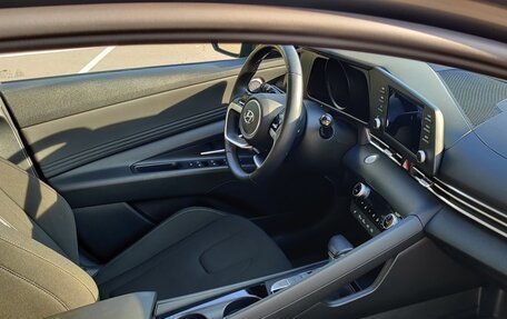 Hyundai Elantra, 2021 год, 2 399 000 рублей, 8 фотография
