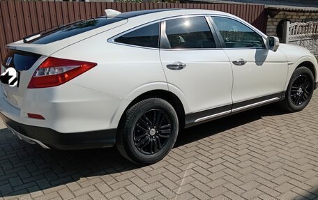 Honda Crosstour I рестайлинг, 2014 год, 2 000 000 рублей, 8 фотография