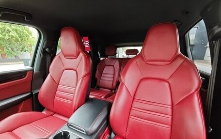 Porsche Cayenne III, 2019 год, 6 497 000 рублей, 17 фотография