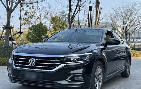 Volkswagen Passat B8 рестайлинг, 2021 год, 1 650 000 рублей, 3 фотография