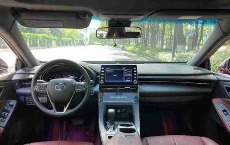 Toyota Avalon, 2020 год, 1 900 000 рублей, 7 фотография