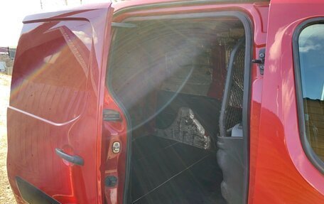 Citroen Berlingo II рестайлинг, 2012 год, 700 000 рублей, 13 фотография