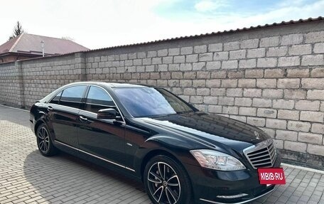 Mercedes-Benz S-Класс, 2011 год, 1 750 000 рублей, 3 фотография
