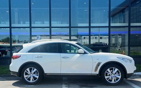 Infiniti QX70, 2015 год, 2 649 000 рублей, 4 фотография
