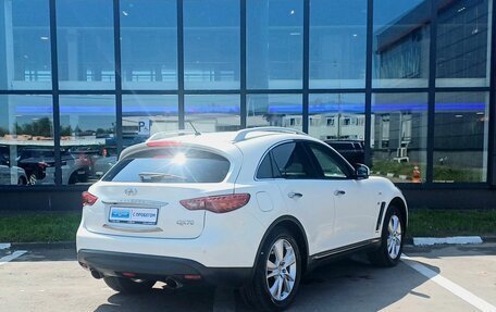 Infiniti QX70, 2015 год, 2 649 000 рублей, 5 фотография