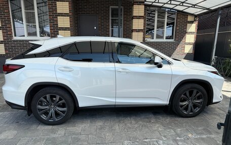 Lexus RX IV рестайлинг, 2019 год, 5 000 000 рублей, 6 фотография