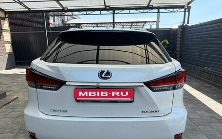 Lexus RX IV рестайлинг, 2019 год, 5 000 000 рублей, 2 фотография