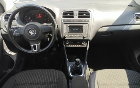 Volkswagen Polo VI (EU Market), 2013 год, 665 000 рублей, 5 фотография