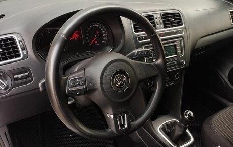 Volkswagen Polo VI (EU Market), 2013 год, 665 000 рублей, 18 фотография