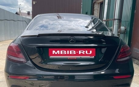 Mercedes-Benz E-Класс, 2018 год, 3 390 000 рублей, 14 фотография