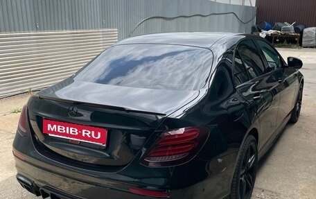 Mercedes-Benz E-Класс, 2018 год, 3 390 000 рублей, 8 фотография