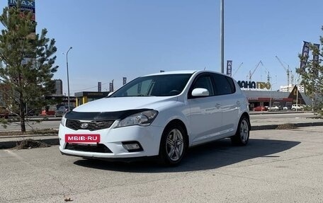 KIA cee'd I рестайлинг, 2012 год, 896 000 рублей, 7 фотография
