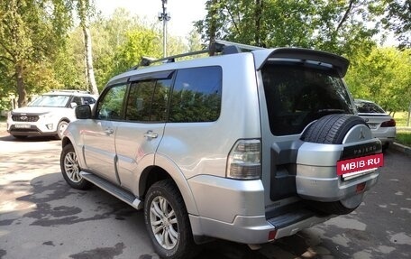Mitsubishi Pajero IV, 2011 год, 1 950 000 рублей, 5 фотография