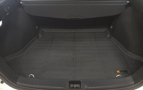 Toyota Prius IV XW50, 2019 год, 2 303 000 рублей, 7 фотография