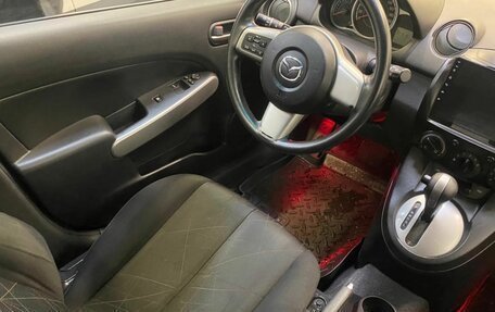 Mazda 2 III, 2011 год, 681 000 рублей, 11 фотография