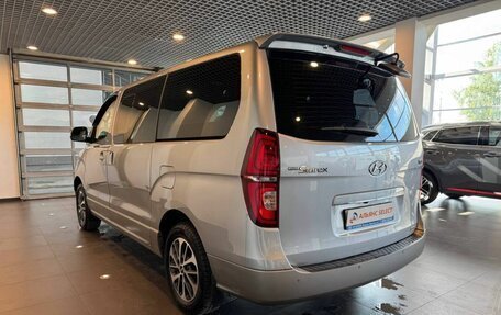 Hyundai Grand Starex Grand Starex I рестайлинг 2, 2020 год, 3 990 000 рублей, 5 фотография