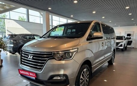 Hyundai Grand Starex Grand Starex I рестайлинг 2, 2020 год, 3 990 000 рублей, 7 фотография