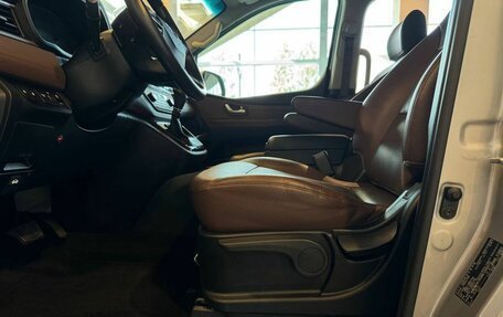 Hyundai Grand Starex Grand Starex I рестайлинг 2, 2020 год, 3 990 000 рублей, 27 фотография