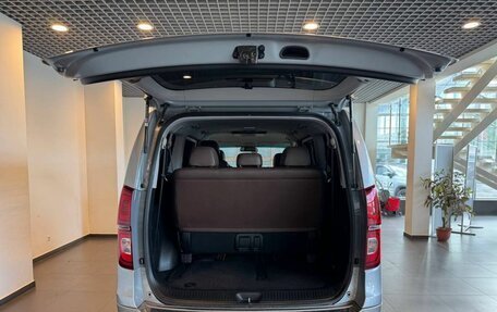 Hyundai Grand Starex Grand Starex I рестайлинг 2, 2020 год, 3 990 000 рублей, 32 фотография