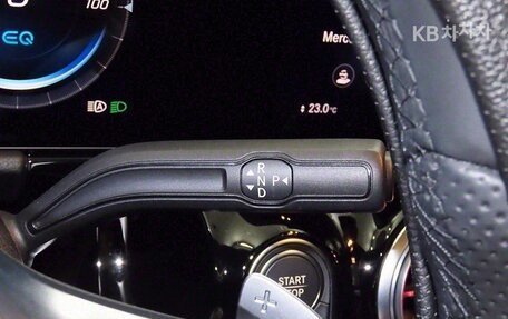 Mercedes-Benz EQA, 2022 год, 2 490 000 рублей, 13 фотография