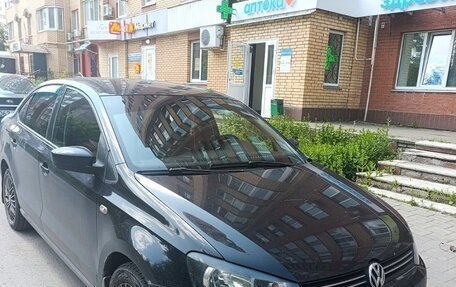 Volkswagen Polo VI (EU Market), 2012 год, 750 000 рублей, 2 фотография