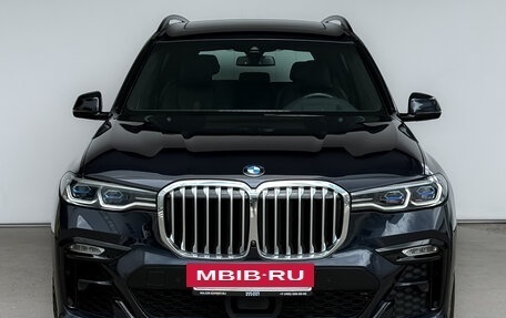 BMW X7, 2021 год, 9 750 000 рублей, 2 фотография