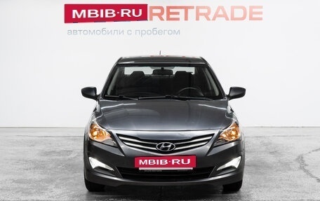 Hyundai Solaris II рестайлинг, 2015 год, 999 999 рублей, 3 фотография