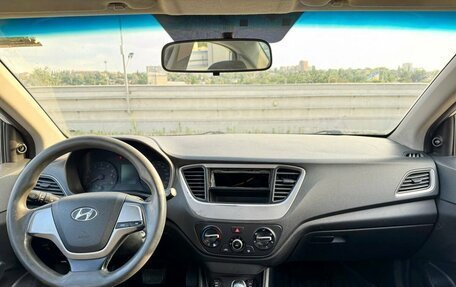 Hyundai Solaris II рестайлинг, 2018 год, 680 000 рублей, 6 фотография