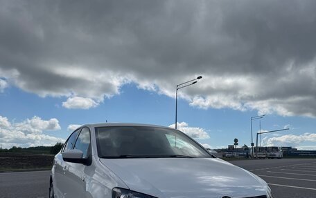 Volkswagen Polo VI (EU Market), 2013 год, 1 099 000 рублей, 1 фотография